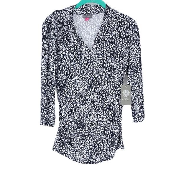 Vince Camuto Animal Print V Neck 3/4 Sleeve Blouse Women's Size Medium 9150672 - Picture 1 of 9